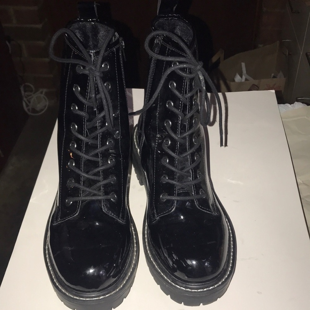 Women’s Forever21 Lug Boots